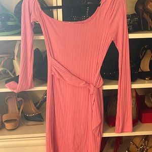 One shoulder pink dress